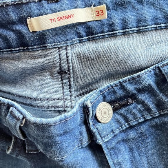 LEVIS 711 SKINNY WOMEN'S JEANS SIZE W33 X L32 - Picture 7 of 10